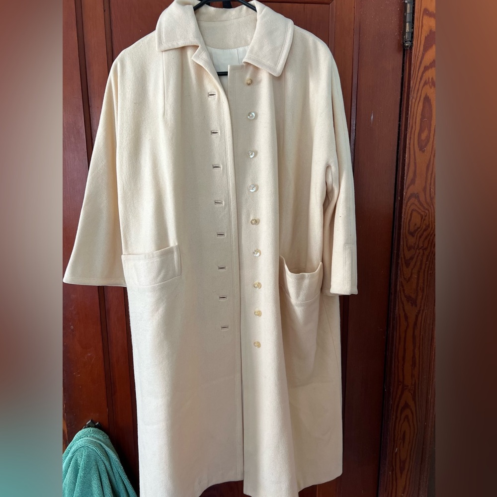 Vintage wool coat - Picture 2 of 13